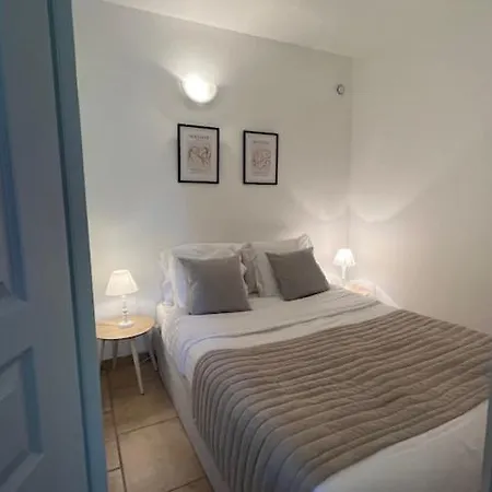 Domaine Lou Bel Azur - *