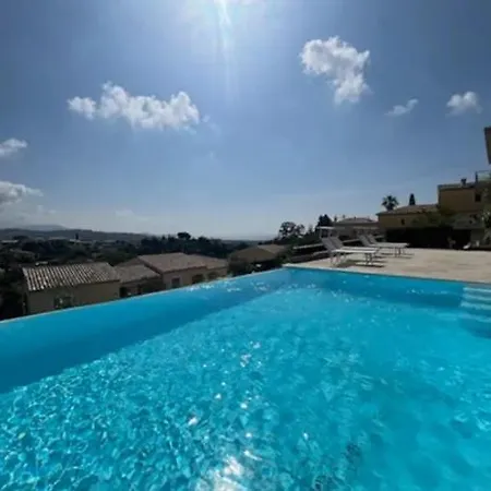 Domaine Lou Bel Azur - Aparthotel